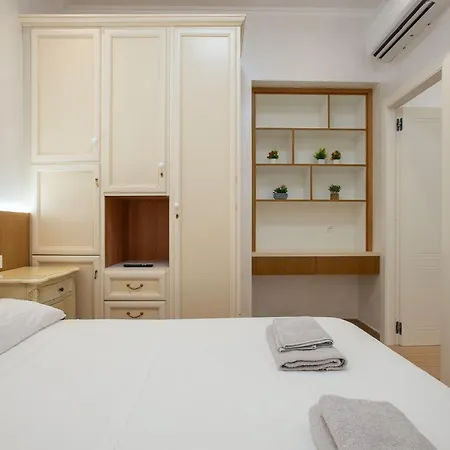 Marconi Design - 4 Fermate Dal Colosseo Ρώμη